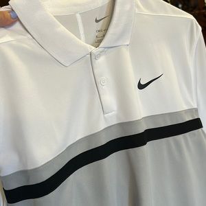 Medium Nike dri fit golf polo